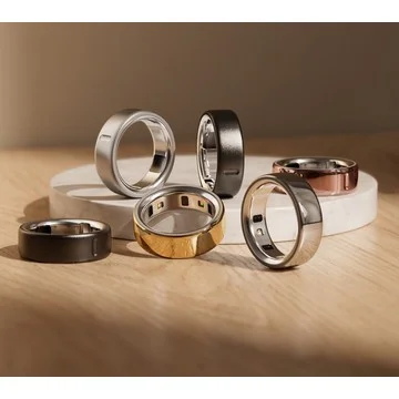 Oura Ring 4 Titanium Smart Ring with Two Charging Docks