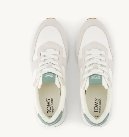 TRVL LITE Retro Runner Sneaker