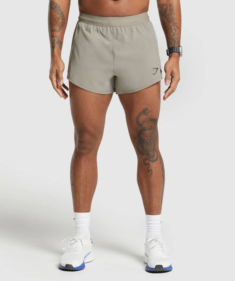 APEX RUN 5'' SHORTS. Linen Brown.