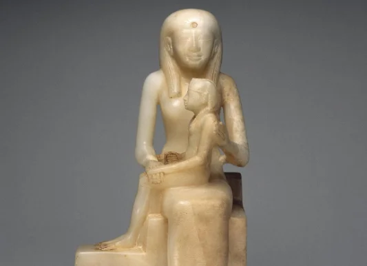 This iconic Egyptian alabaster statue depicts queen Ankhnespepy II with her son, king Pepy II, on her lap.
