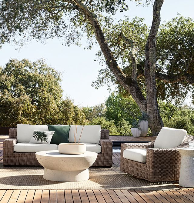 low-slung, lounge-worthy Abaco