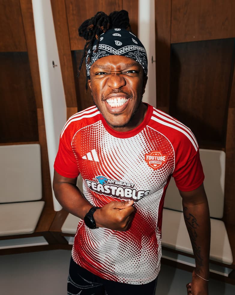 JJ Wearing Youtube All Stars Kit