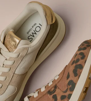 TRVL LITE Retro Runner Sneaker - Image