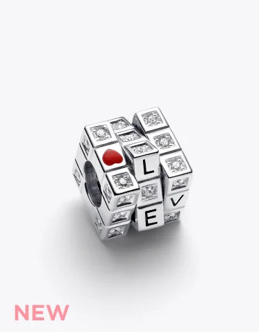 Moveable Toy Cube Charm