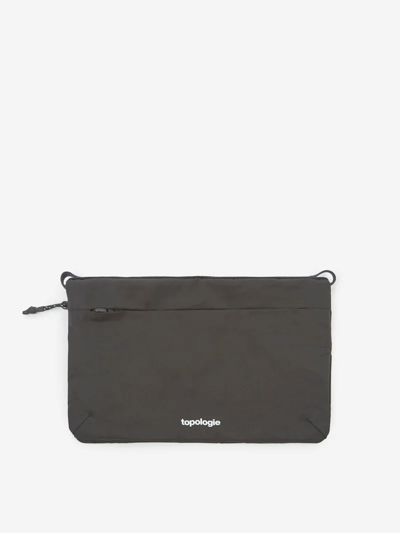 Image of Topologie Wares Bags Flat Sacoche Small - Black Tech Sateen