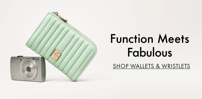 Shop Wallets & Wristlets