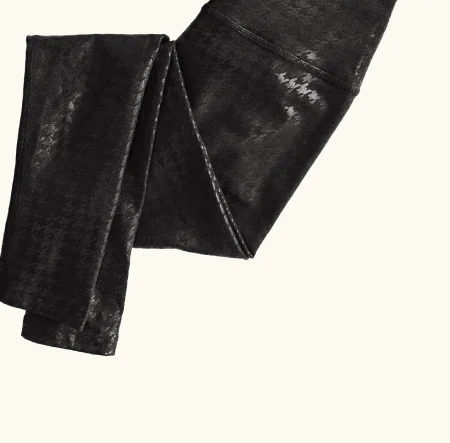 Houndstooth High Waisted Midi Legging