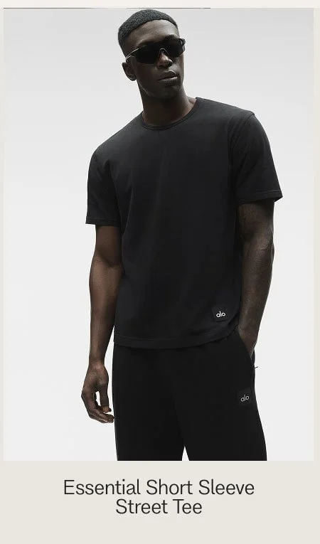 ESSENTIAL SHORT SLEEVE STREET TEE