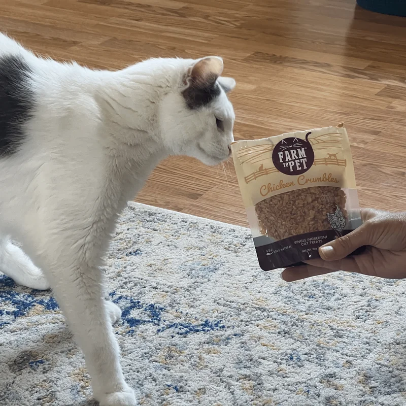 Image of Chicken Crumbles for Cats