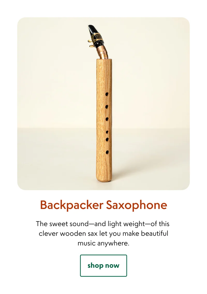 backpacker-saxophone