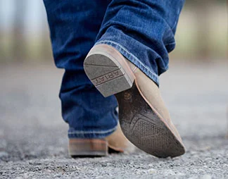 WOMEN'S BOOTS