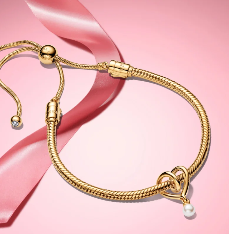 Golden Heart Bracelet Gift Set