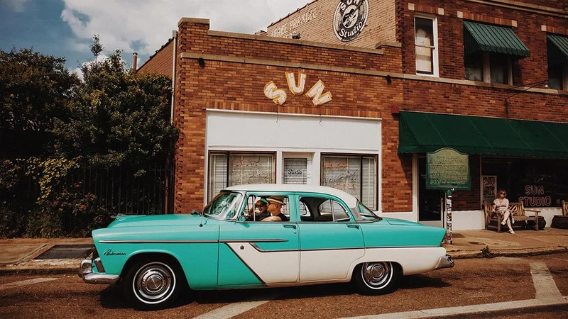 Image description: Vintage car outside of Sun Studios in Memphis, Tennessee
