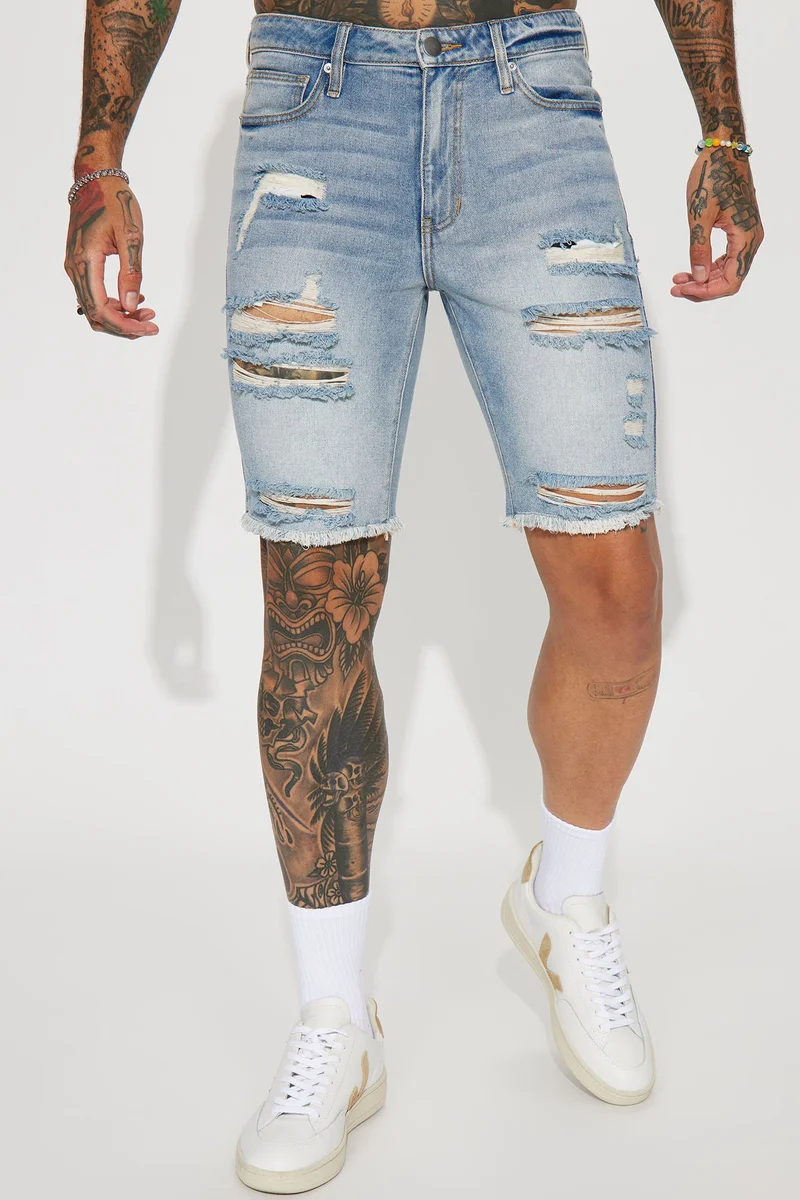 Image of Back To It Distressed Raw Hem Slim Denim Shorts - Light Wash