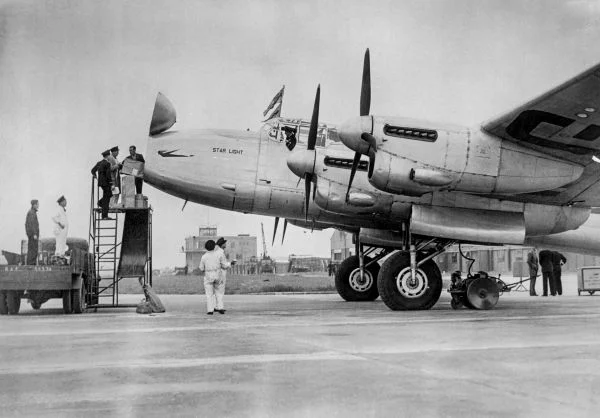 Heathrow turns 80