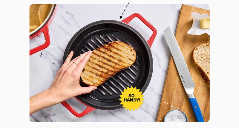 Comes with a grill lid.