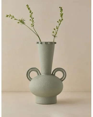 Idra Vase by Aimee Song-Sage