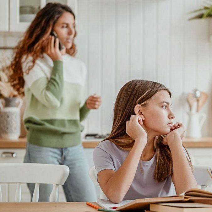 Childhood Trauma Therapist Begs Parents Not to Do These 18 Things