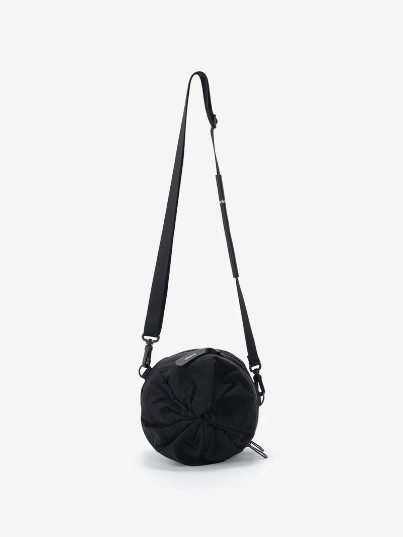 Image of côte&ciel Vikos M Smooth Bag - Black