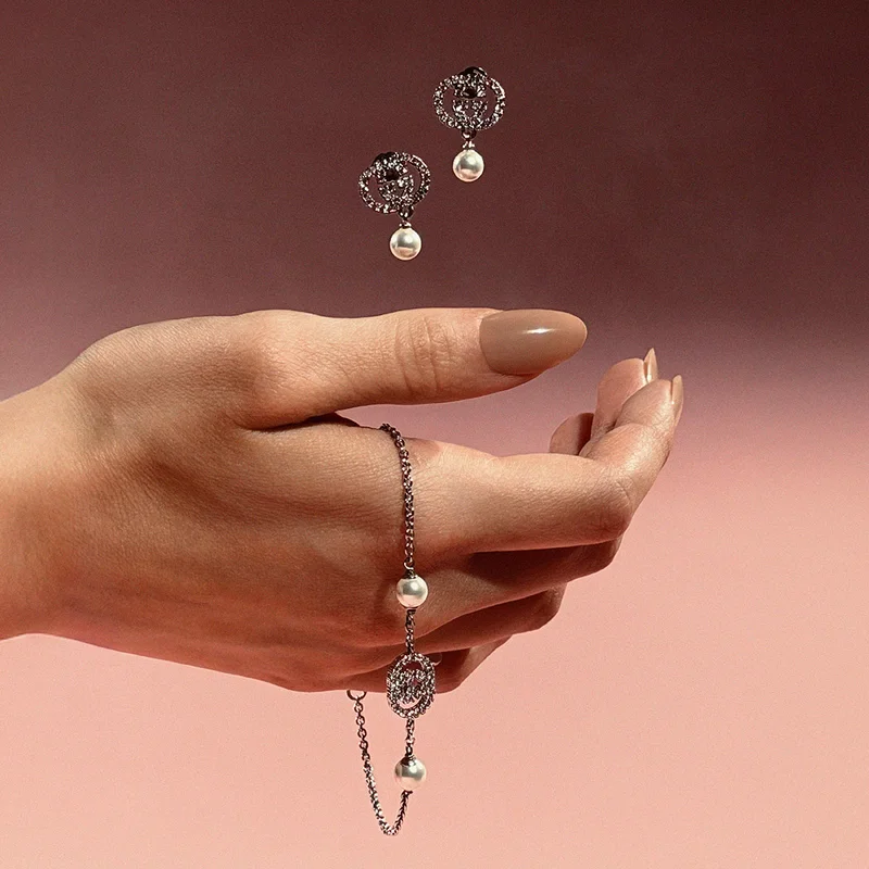 Jewellery accessory Discover more on the Gucci website