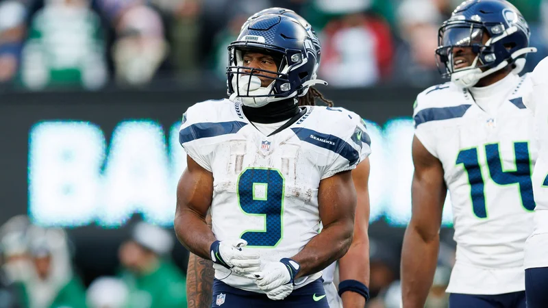Mike Macdonald: Kenneth Walker unlikely to practice every day with foot issue