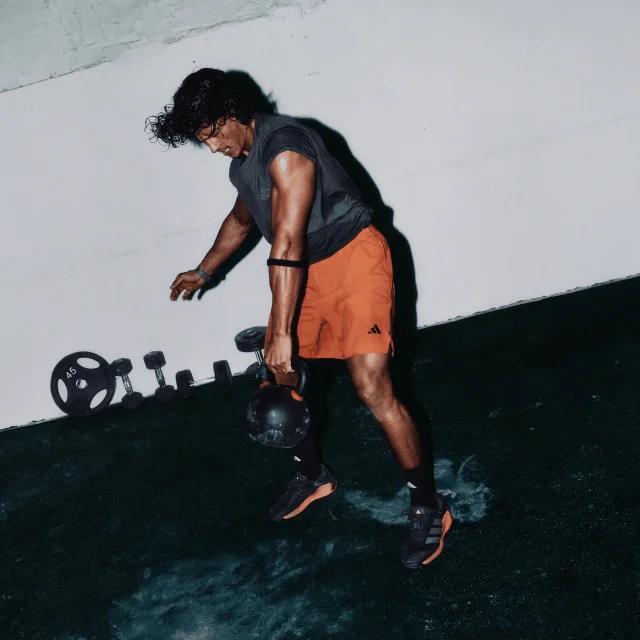 Black and Orange Dropset 4 during weightlifting session