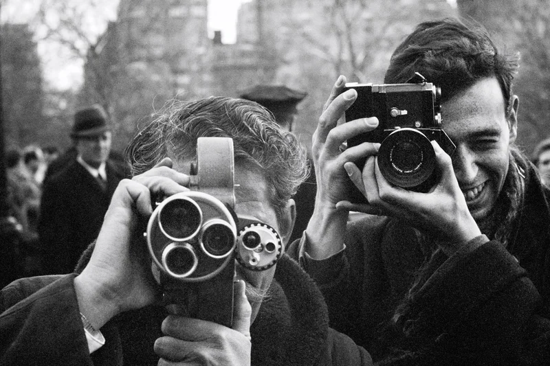 Paul McCartney’s “Photographers in Central Park. New York.”
