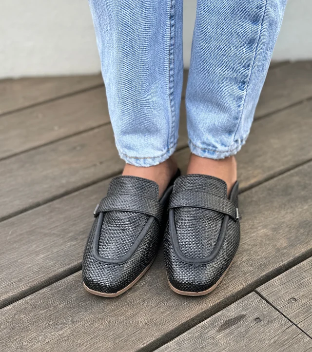 Lynette Mule