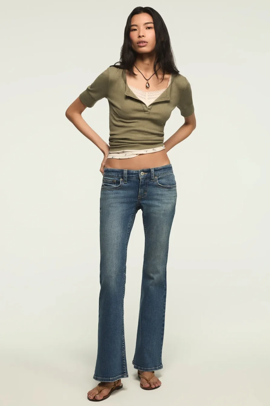 Image of Lucky Brand Low Rise Flare - Women's Pants Denim Flare Flared Jeans in Good Form Wash