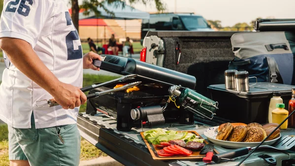 Weber Traveler® Portable Grill