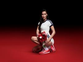 adidas Originals SL72 Silhouette Bella Hadid