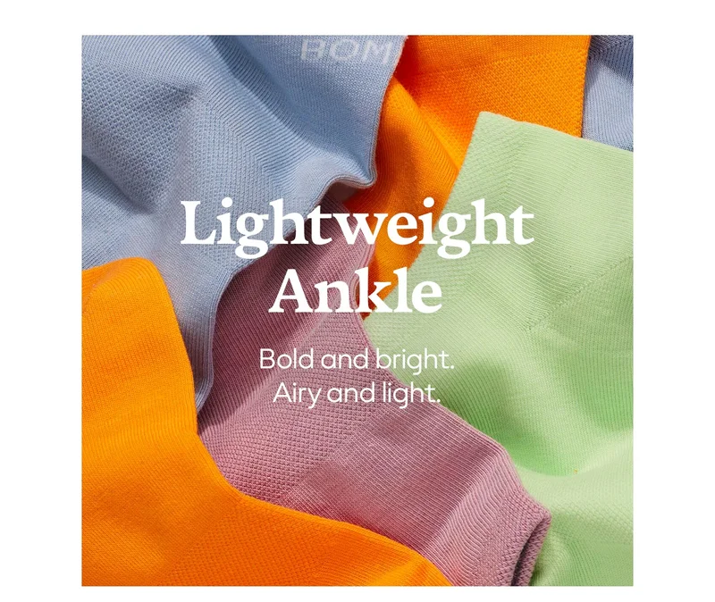 Lightweight Ankle Bold and bright. Airy and light.