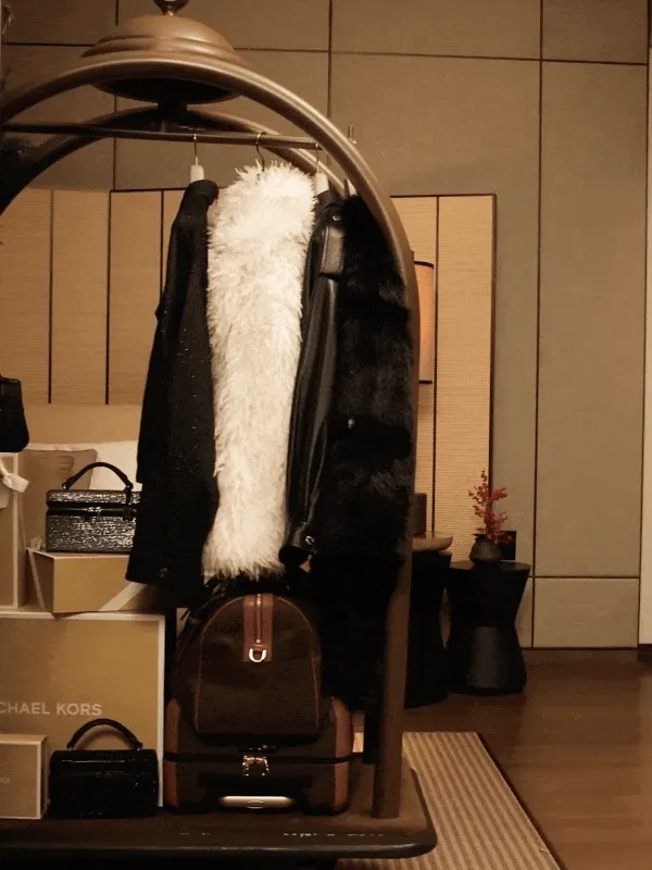 HAPPY HOLIDAYS FROM MICHAEL KORS