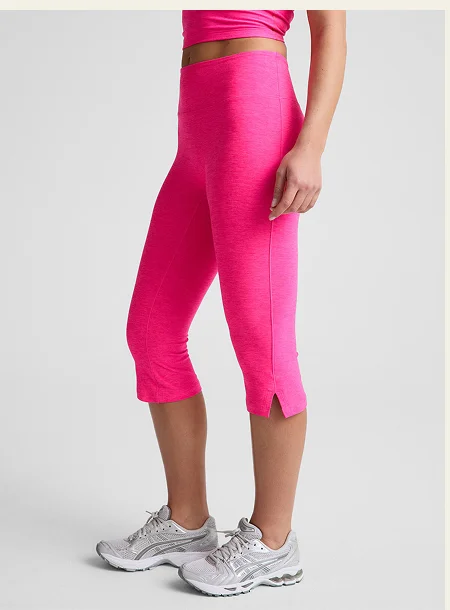 Spacedye™ Mid-Rise Slit Pedal Pusher Legging in Pink Glow Heather