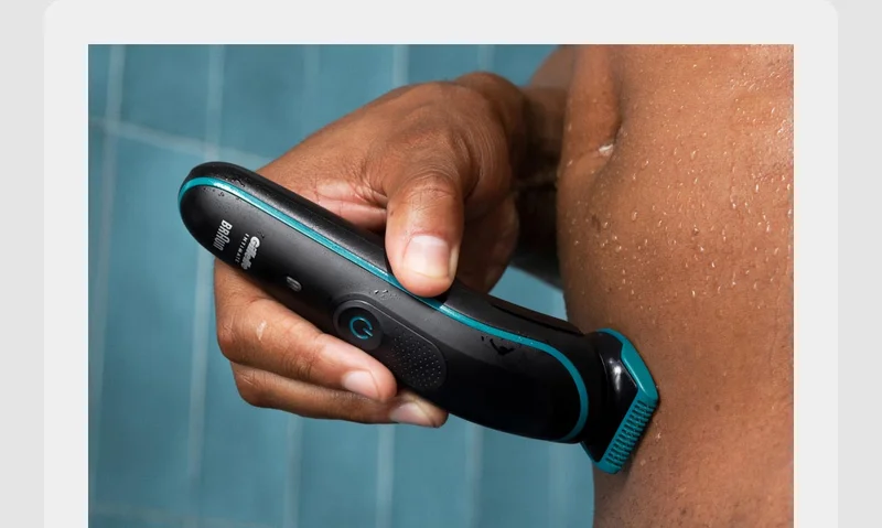 Gillette INTIMATE™ Pubic Hair Trimmer in use