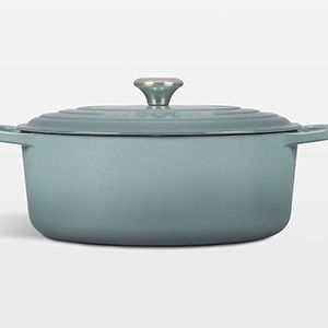 Le Creuset® Signature 6.75-Qt. Dutch Oven