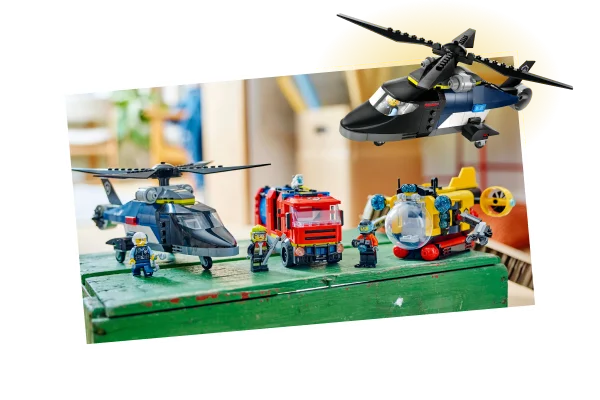 Play & Learn: Build a LEGO® city