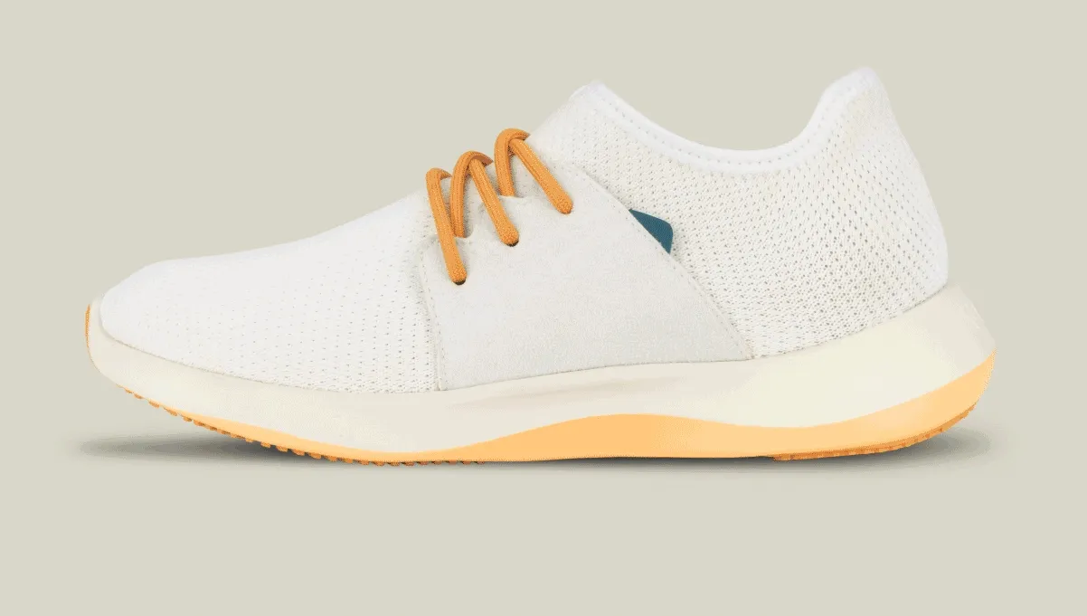 GIF of the limited edition Everyday Classics that are on sale.