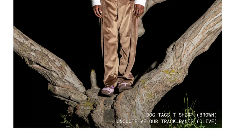 UNQUOTE VELOUR TRACK PANTS (OLIVE)