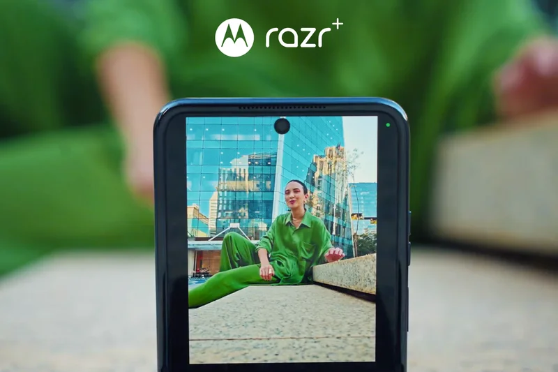 motorola razr+ 2024