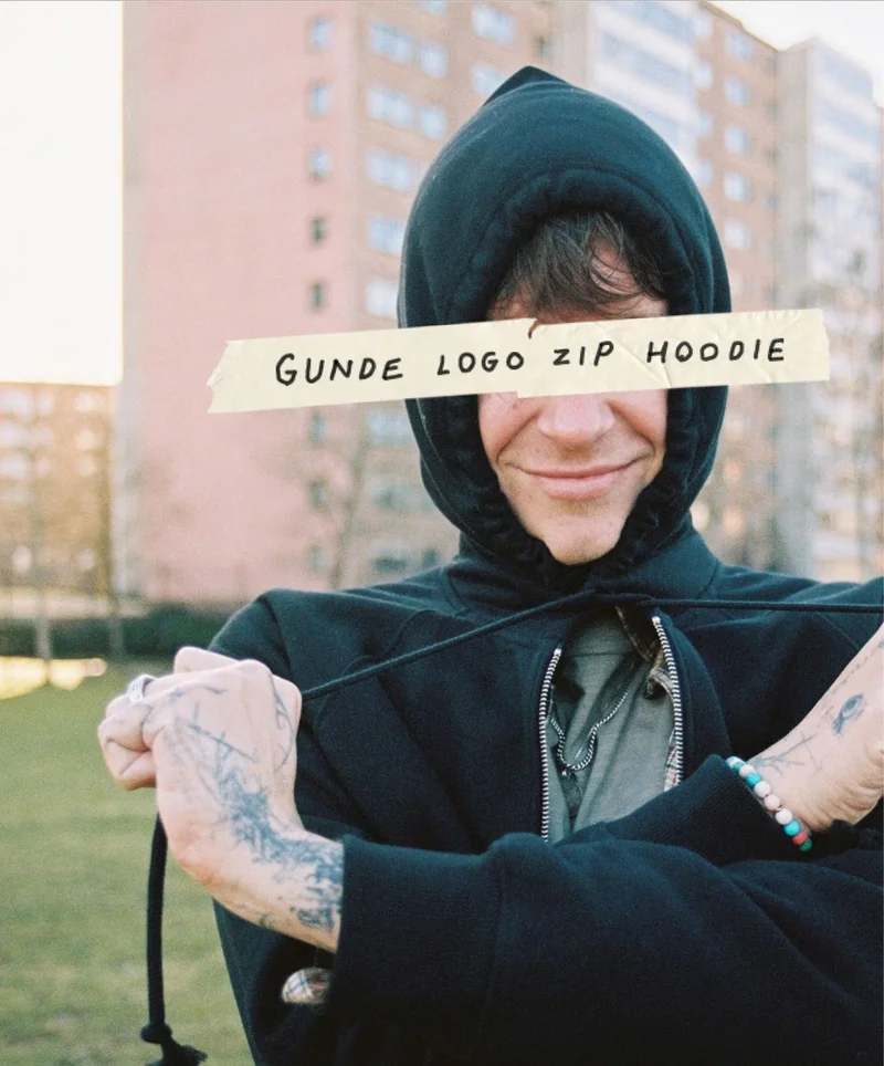Gunde Logo Zip Hoodie Black
