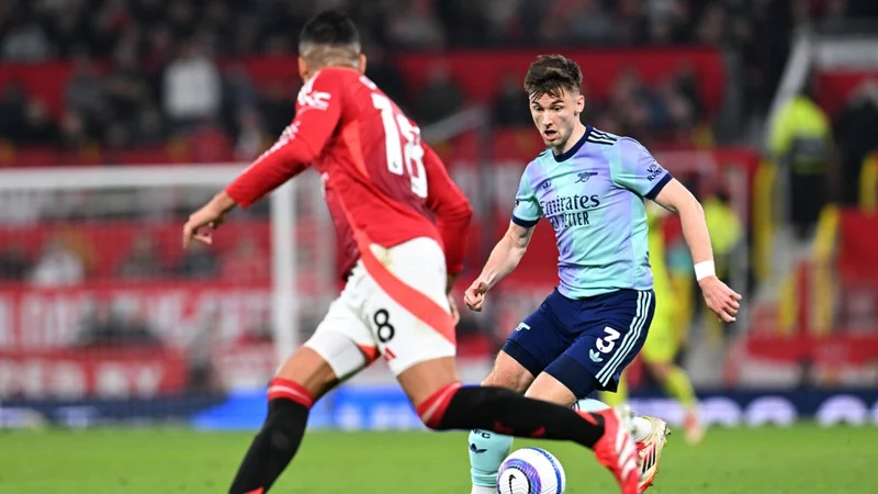 Extended HLs: Man United v. Arsenal Matchweek 28