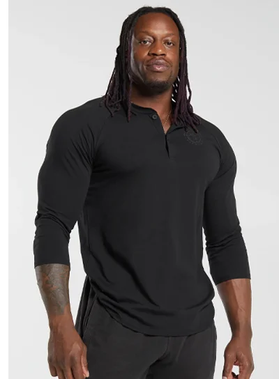 LEGACY HENLEY. Black.