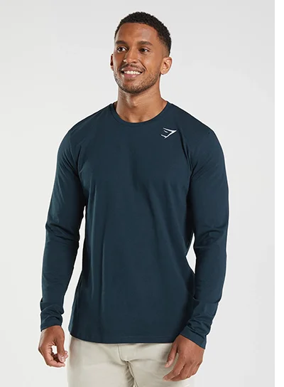 CREST LONG SLEEVE T-SHIRT. Navy.