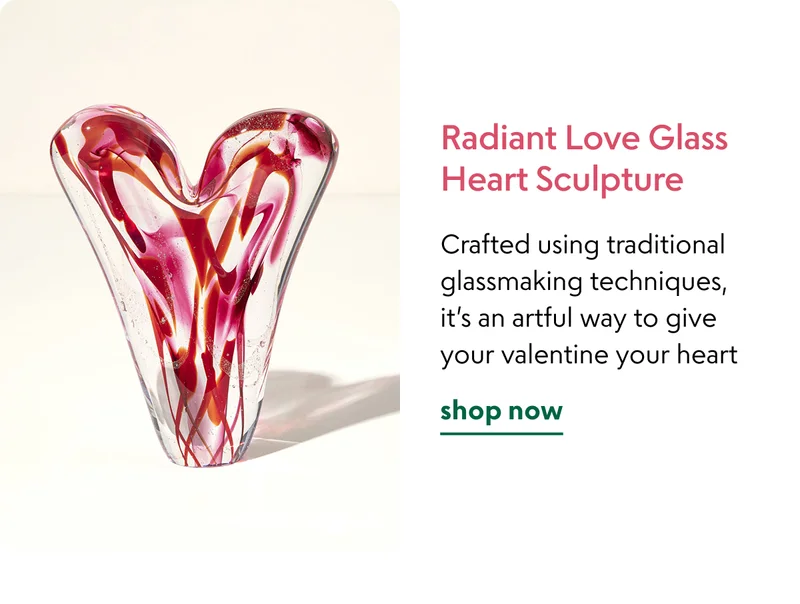 radiant-love-glass-heart-sculpture