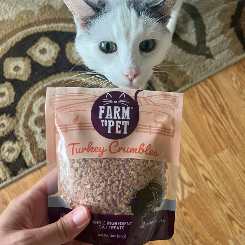 Image of Turkey Crumbles for Cats