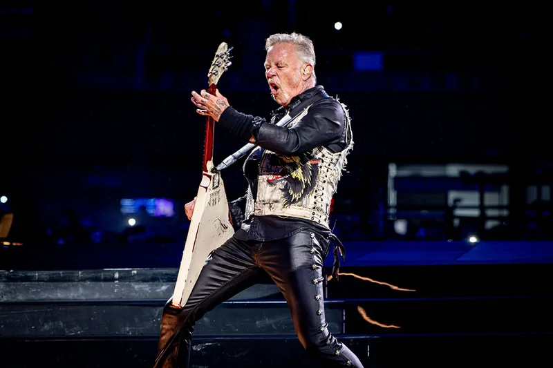 Setlist & Photos of M72 Night Four