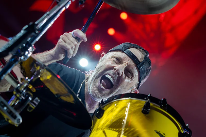 Setlist & Photos from M72 Night Two
