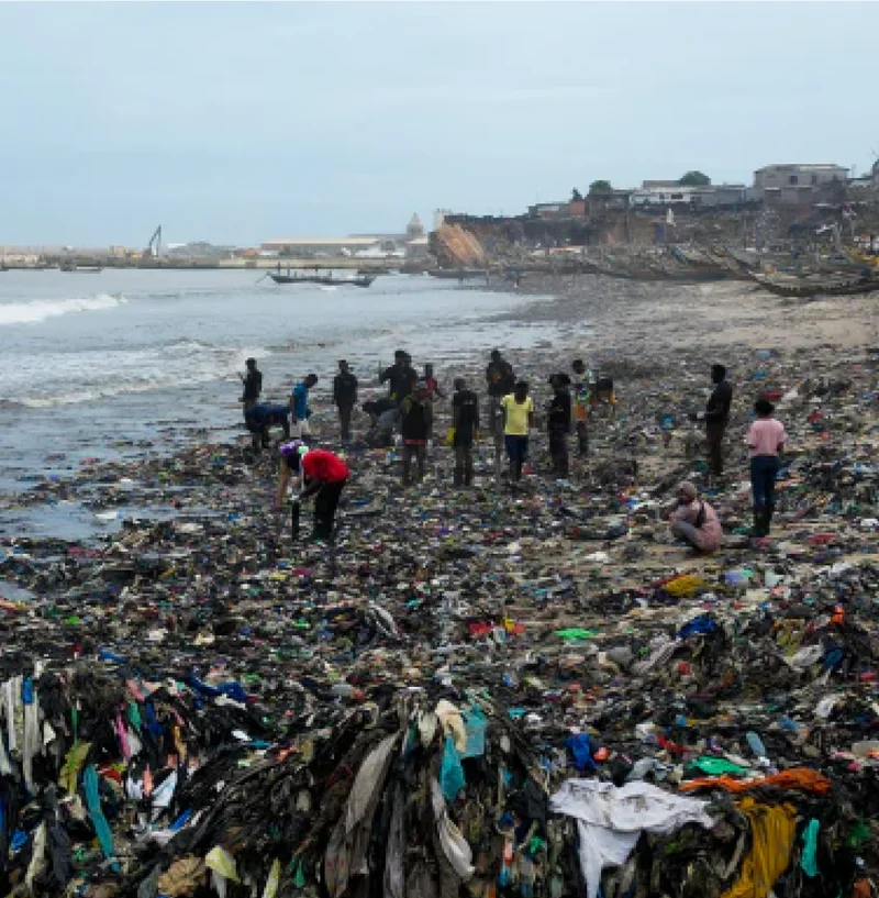 1% of every purchase goes toward removing waste from Ghana's coastline with The Or Foundation.