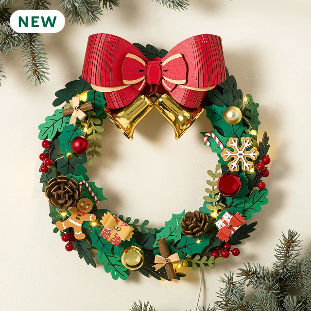 DIY Everlasting Holiday Wreath Build Kit